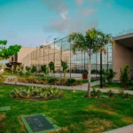 Excelente Casa em Condomínio com 3 Suítes em Intermares