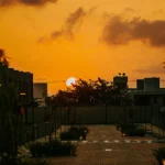 Excelente Casa em Condomínio com 3 Suítes em Intermares