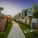 Excelente Casa em Condomínio com 3 Suítes em Intermares