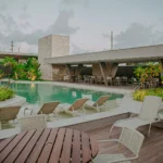 Excelente Casa em Condomínio com 3 Suítes em Intermares