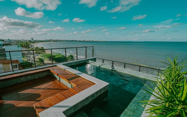 Beira-Mar do Bessa com Studio ou 2 Quartos, Lazer