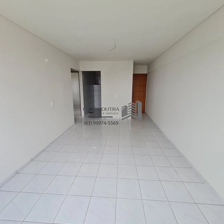 Apartamento no Bairro dos Estados 2 Quartos sendo 1 Suíte com Elevador e Piscina