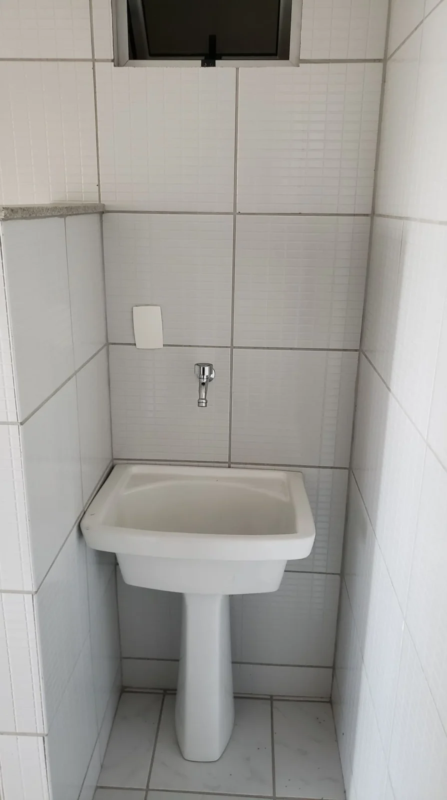 Apartamento no Bairro dos Estados 2 Quartos sendo 1 Suíte com Elevador e Piscina
