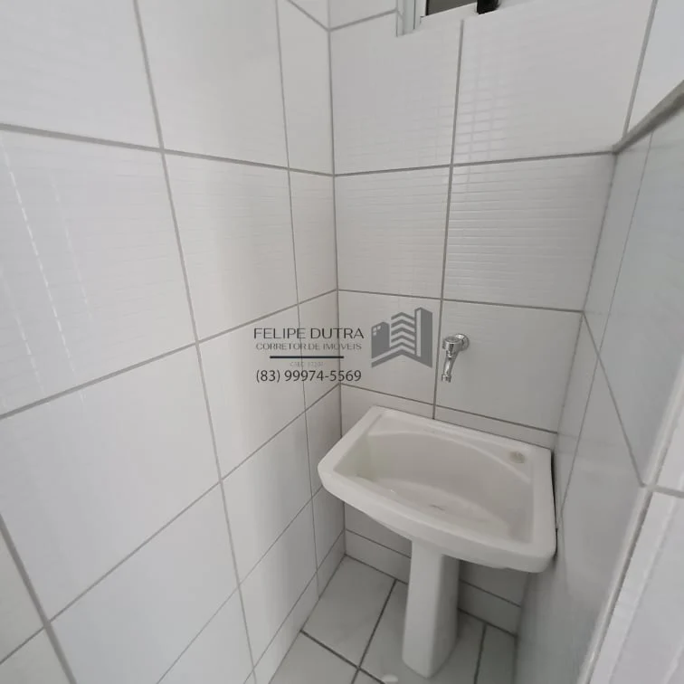 Apartamento no Bairro dos Estados 2 Quartos sendo 1 Suíte com Elevador e Piscina