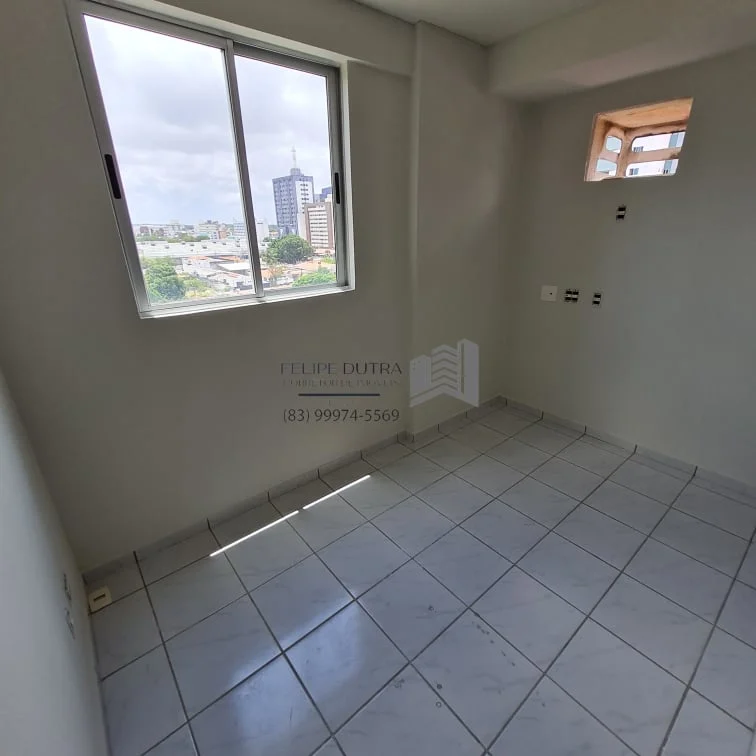 Apartamento no Bairro dos Estados 2 Quartos sendo 1 Suíte com Elevador e Piscina