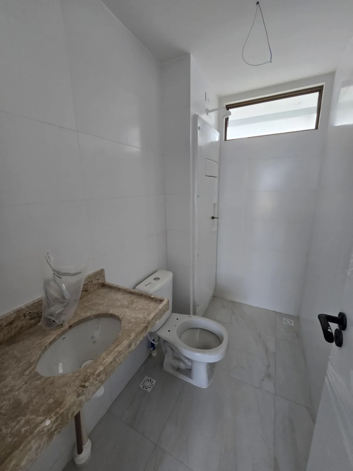Apartamento no João Agripino/Brisamar com 3 Quartos, 2 Vagas e Lazer Completo