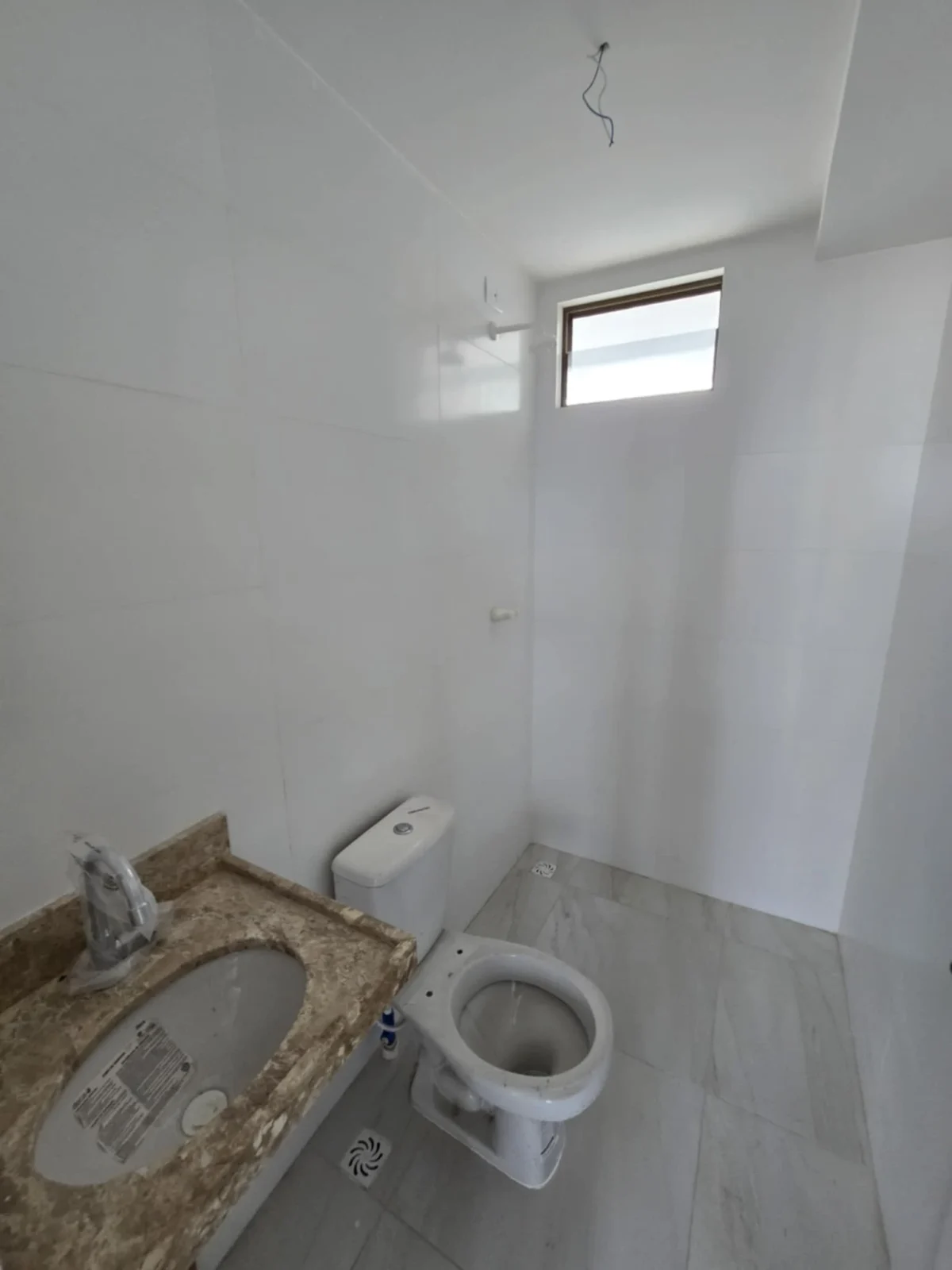 Apartamento no João Agripino/Brisamar com 3 Quartos, 2 Vagas e Lazer Completo