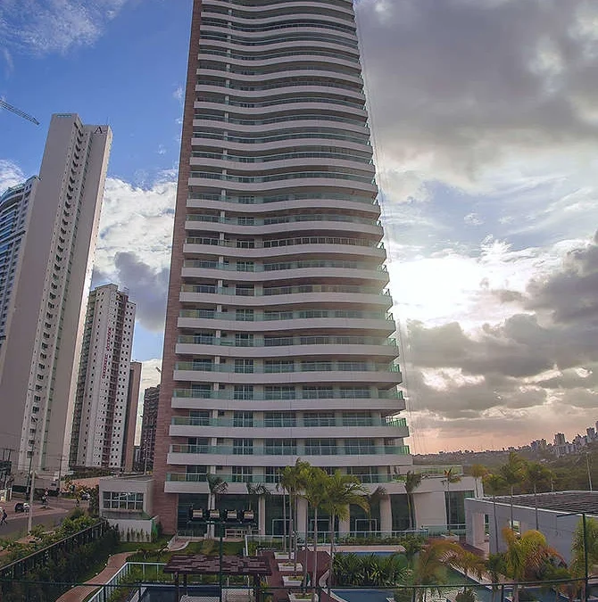 Mansão no Altiplano com 5 Suítes, 6 Vagas, 510m², Lazer Completo