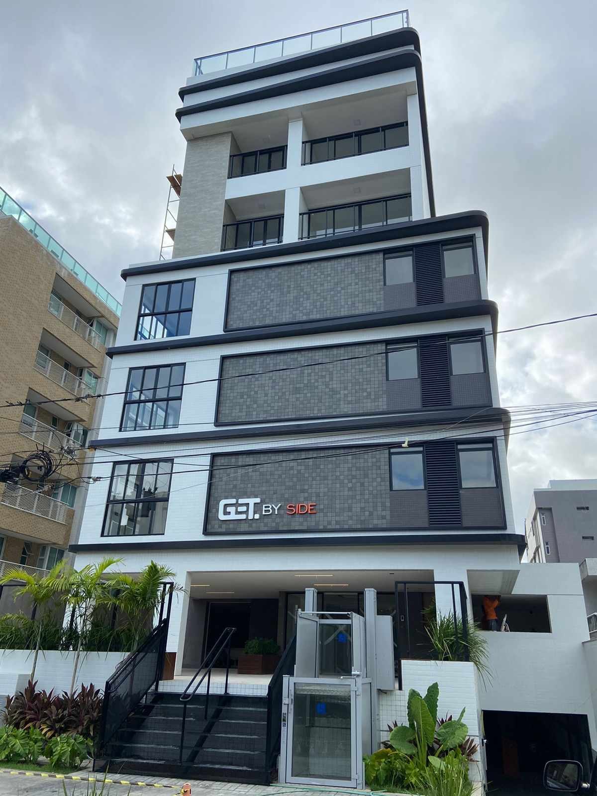 Flat no Jardim Oceania/Bessa com Elevador, Piscina, 70m do Mar