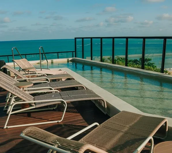 Flat pé na areia no Jardim Oceania/Bessa com Elevador e Lazer
