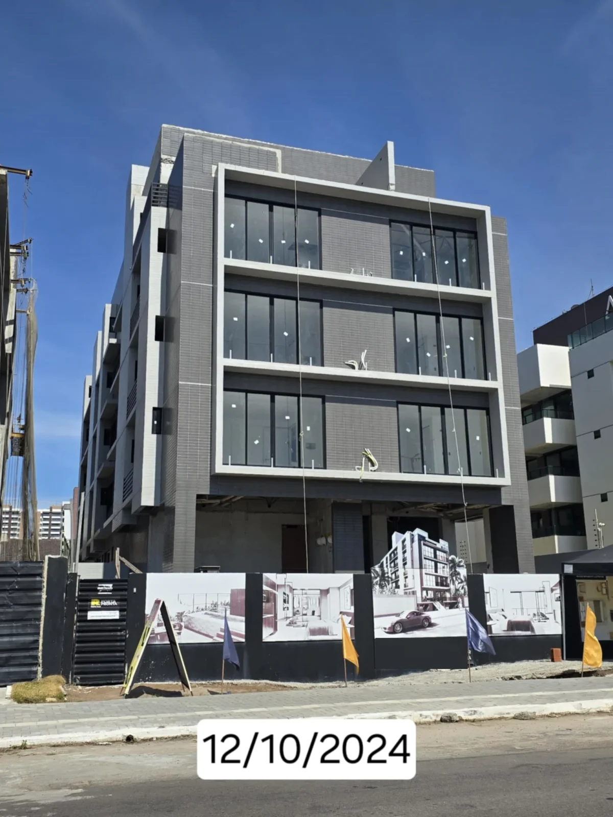 Lançamento de Flat Beira-mar de Intermares, Elevador e Lazer