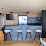 Apartamento em Camboinha com 2 Quartos sendo 1 Suíte, Lazer Completo, Próximo ao Mar