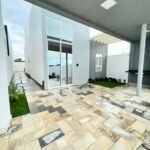 Casa em Carapibus com 2 Quartos sendo 1 Suíte e Piscina