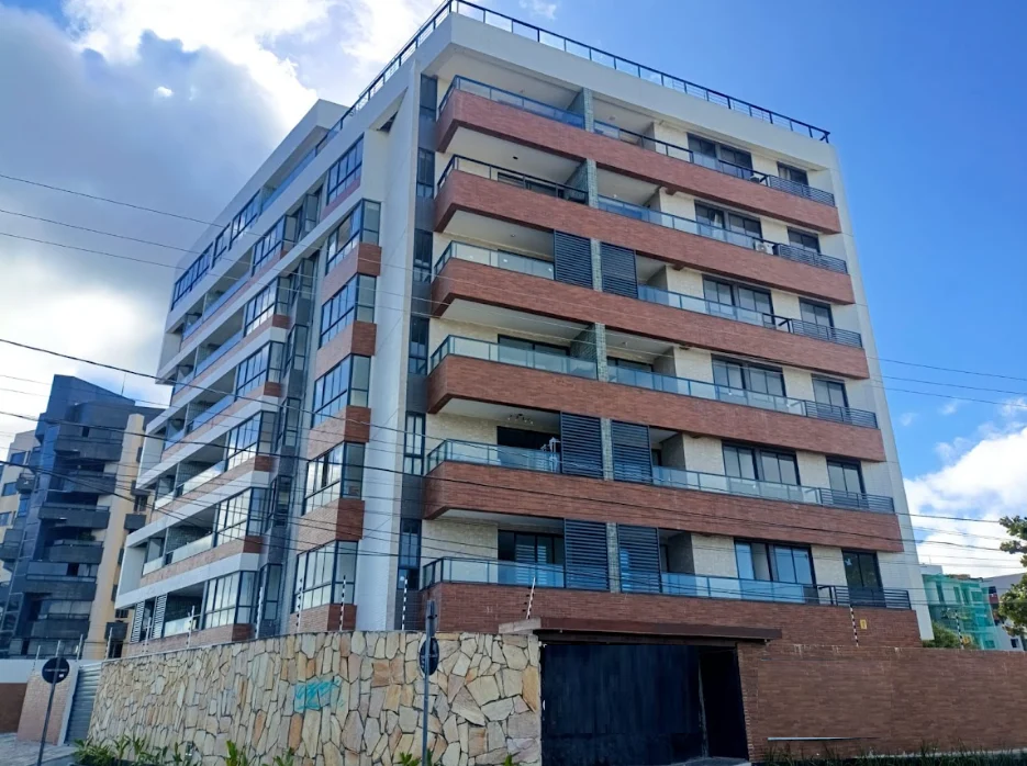 Apartamento em Intermares com 2 ou 3 Quarto sendo 1 Suíte, Elevador e Piscina