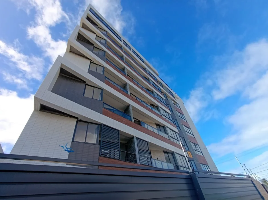 Apartamento em Intermares com 2 ou 3 Quarto sendo 1 Suíte, Elevador e Piscina