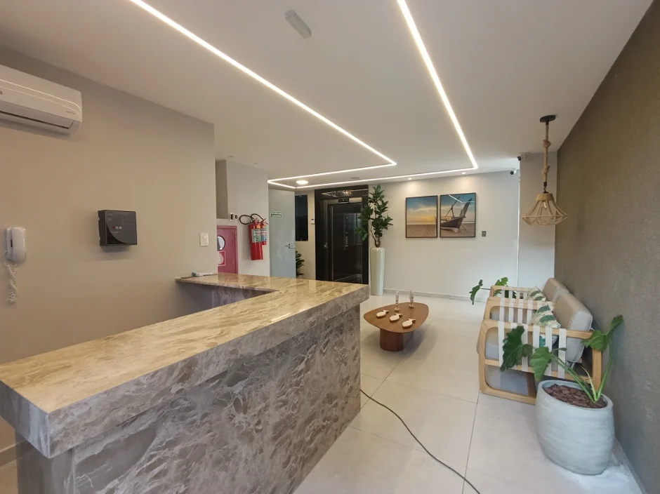 Apartamento em Intermares com 2 ou 3 Quarto sendo 1 Suíte, Elevador e Piscina