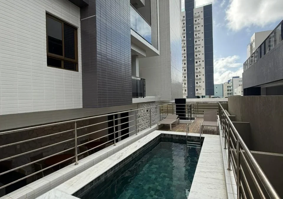 Apartamento no Bessa com 2 Quartos sendo 1 Suíte, Elevador e Lazer