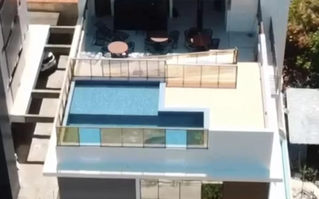 Apartamento em Ponta de Campina 2 ou 3 Quartos sendo 1 ou 2 Suítes, Elevador e Lazer