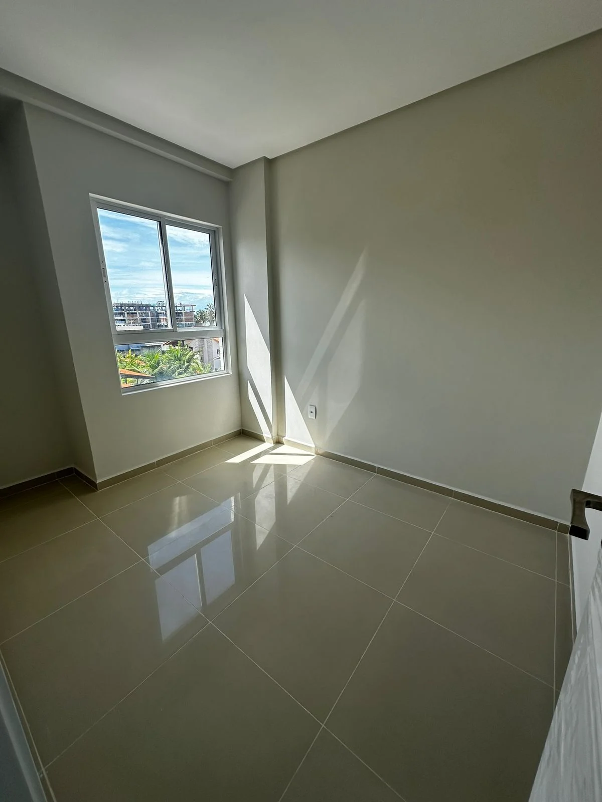 Apartamento ou Cobertura em Intermares 2 Quartos, Elevador e Lazer