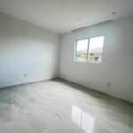 Excelente Casa em Condomínio em Bananeiras com 4 Suítes sendo 1 Reversível, Lazer