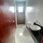 Excelente Casa em Condomínio em Bananeiras com 4 Suítes sendo 1 Reversível, Lazer