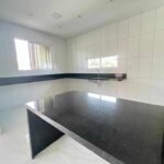 Excelente Casa em Condomínio em Bananeiras com 4 Suítes sendo 1 Reversível, Lazer