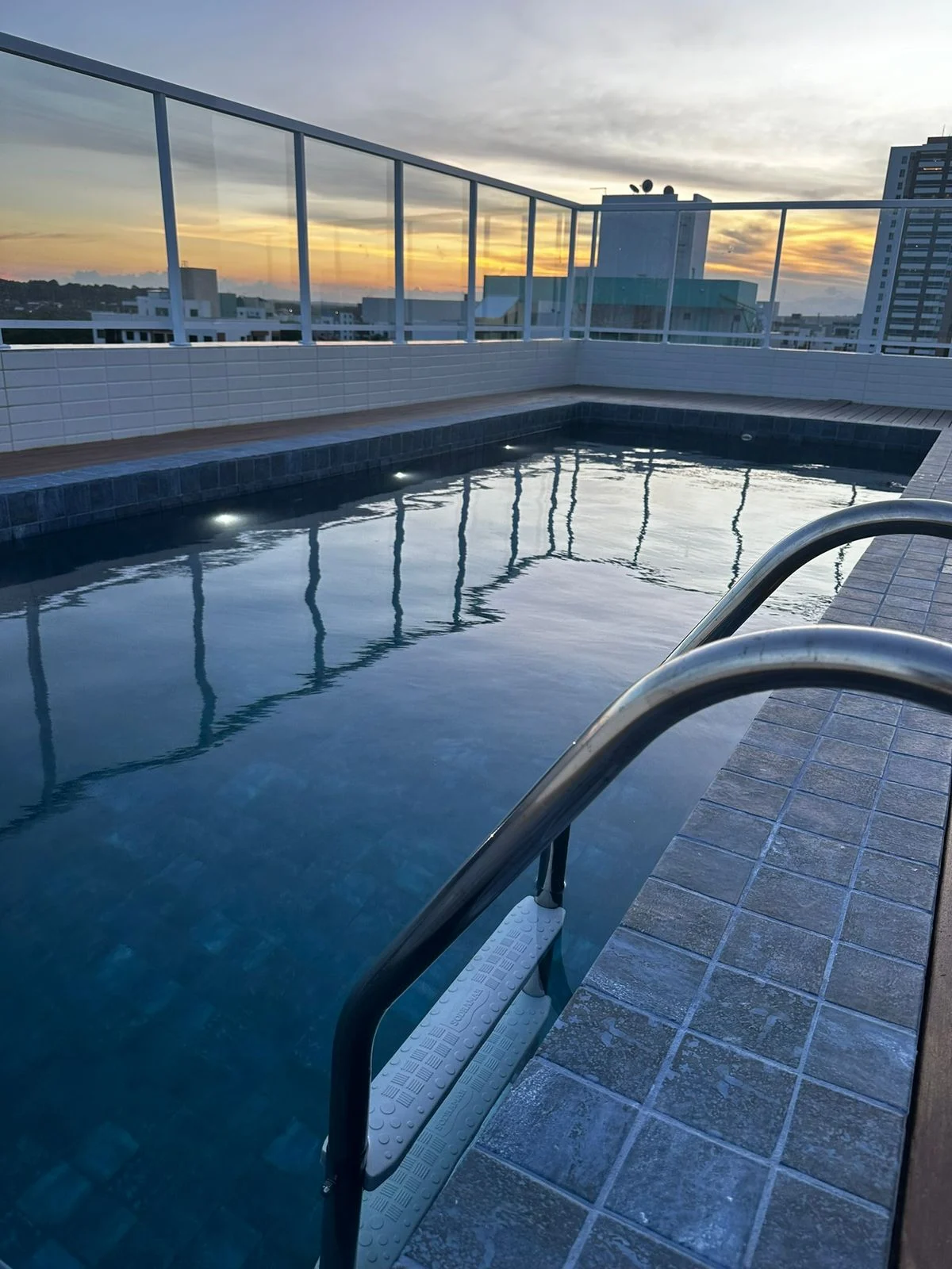 Apartamento ou Cobertura em Intermares 2 Quartos, Elevador e Lazer