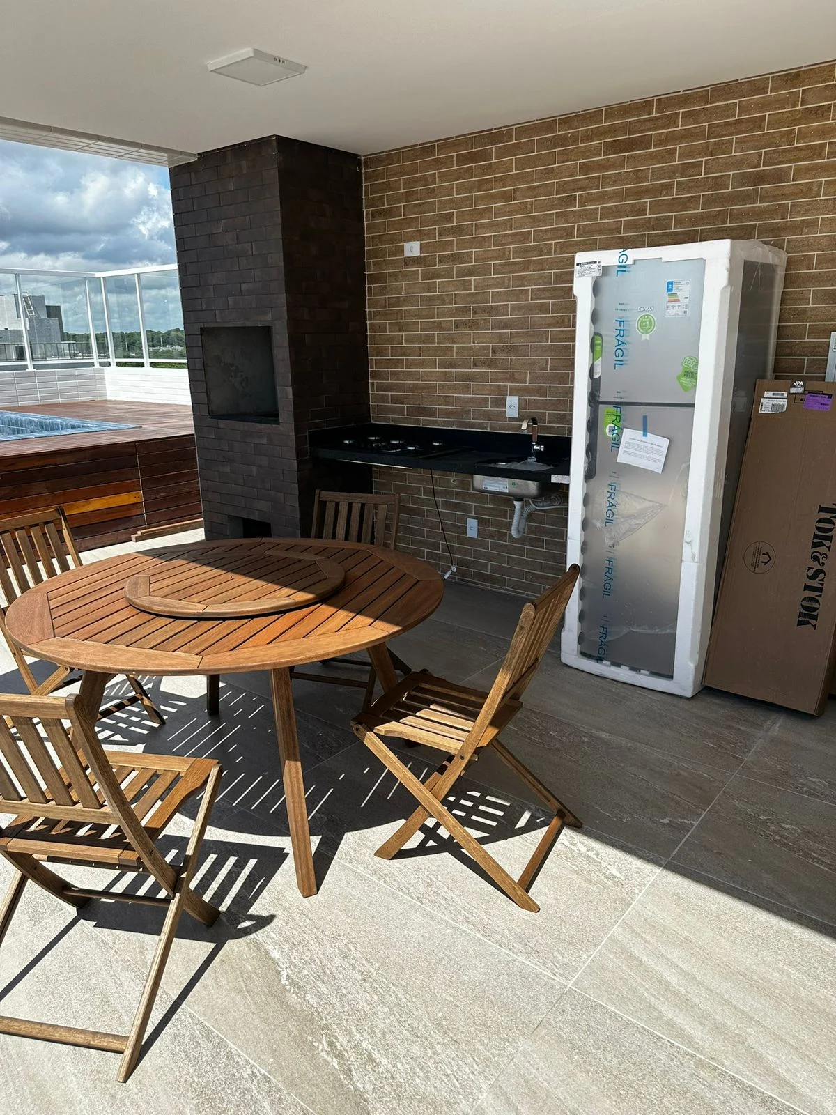 Apartamento ou Cobertura em Intermares 2 Quartos, Elevador e Lazer