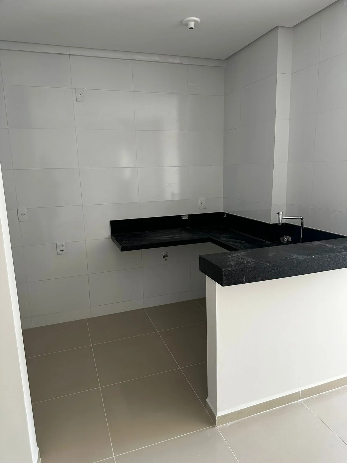 Apartamento ou Cobertura em Intermares 2 Quartos, Elevador e Lazer