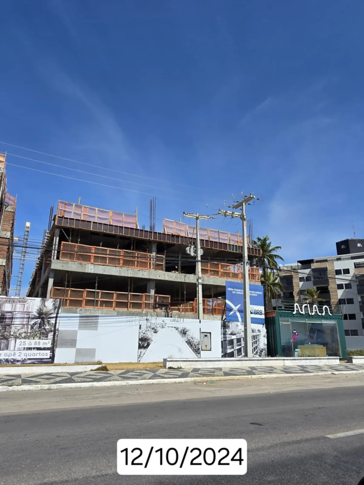 Lançamento de Flat Beira-Mar ou 2 Quartos de Intermares, Elevador e Lazer