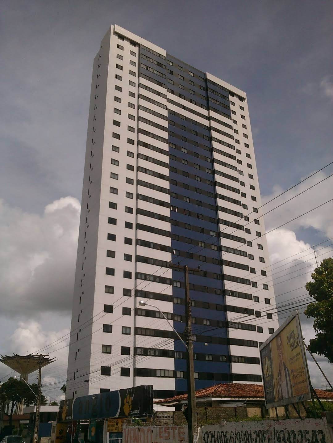 Apartamento na Torre com 2 Quartos sendo 1 Suíte, Lazer
