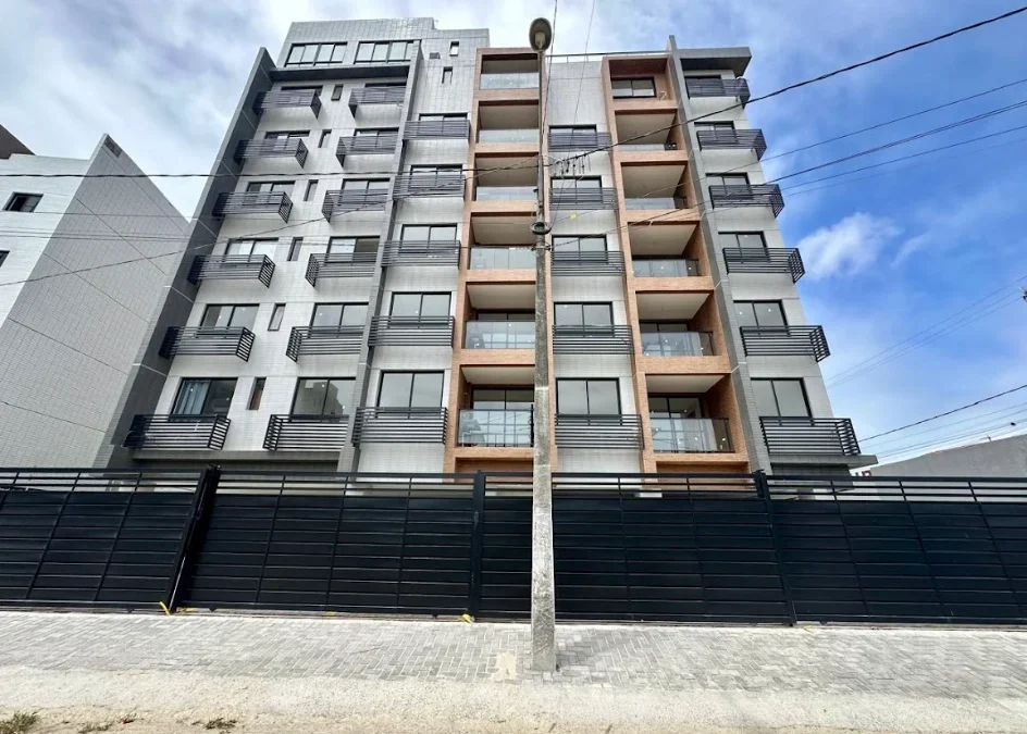 Apartamento em Formosa/Cabedelo com 2 Quartos sendo 1 Suíte, Elevador e Piscina