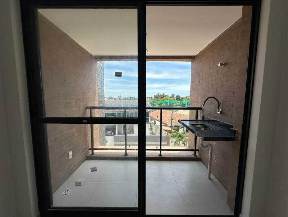 Apartamento em Formosa/Cabedelo com 2 Quartos sendo 1 Suíte, Elevador e Piscina
