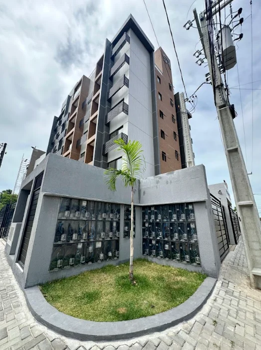Apartamento em Formosa/Cabedelo com 2 Quartos sendo 1 Suíte, Elevador e Piscina