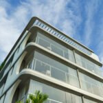 Apartamento Beira-mar em Intermares com 2 Suítes, Elevador e Lazer