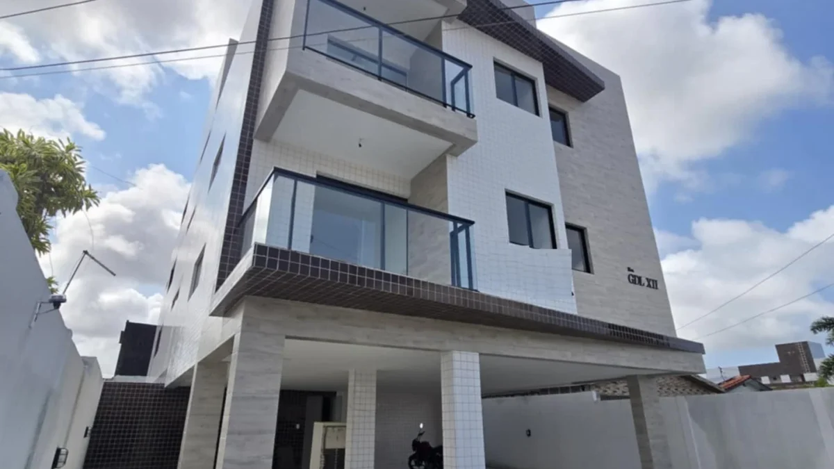 Apartamento Térreo e Cobertura no Cristo com 2  Quartos sendo 1 Suíte