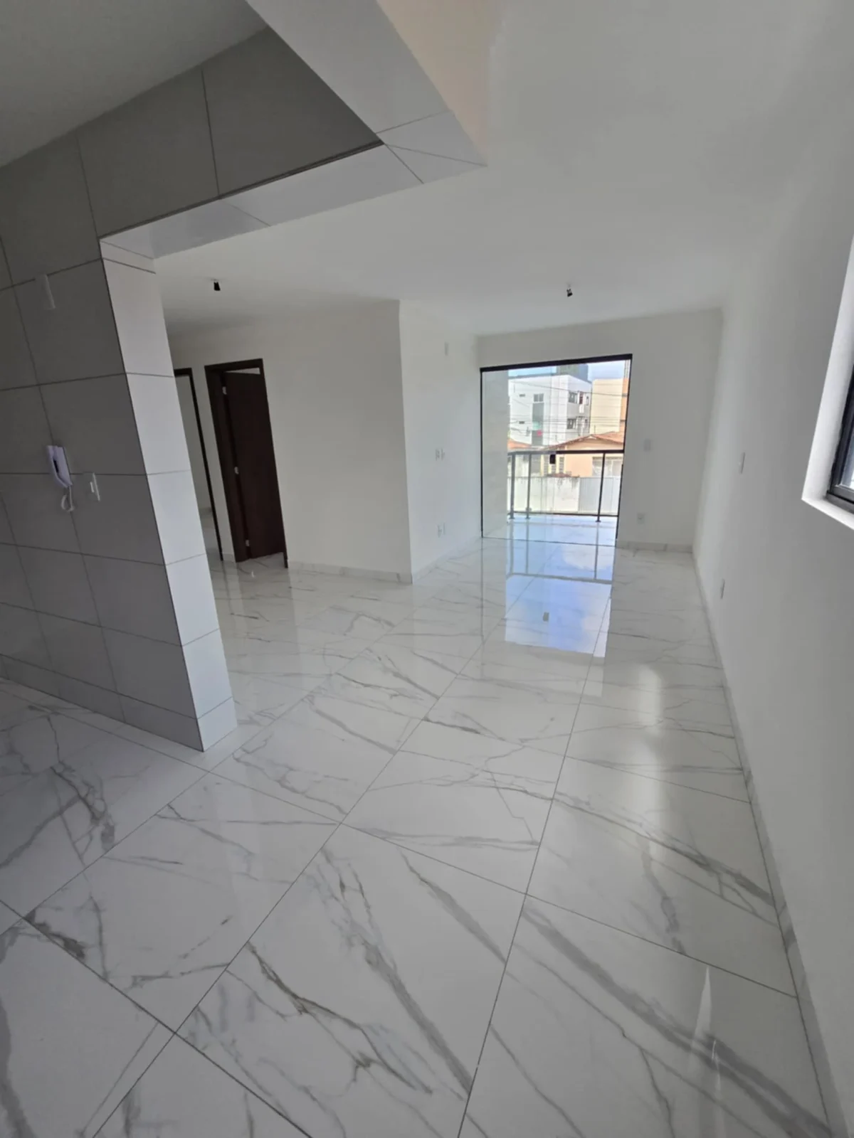 Apartamento Térreo e Cobertura no Cristo com 2  Quartos sendo 1 Suíte