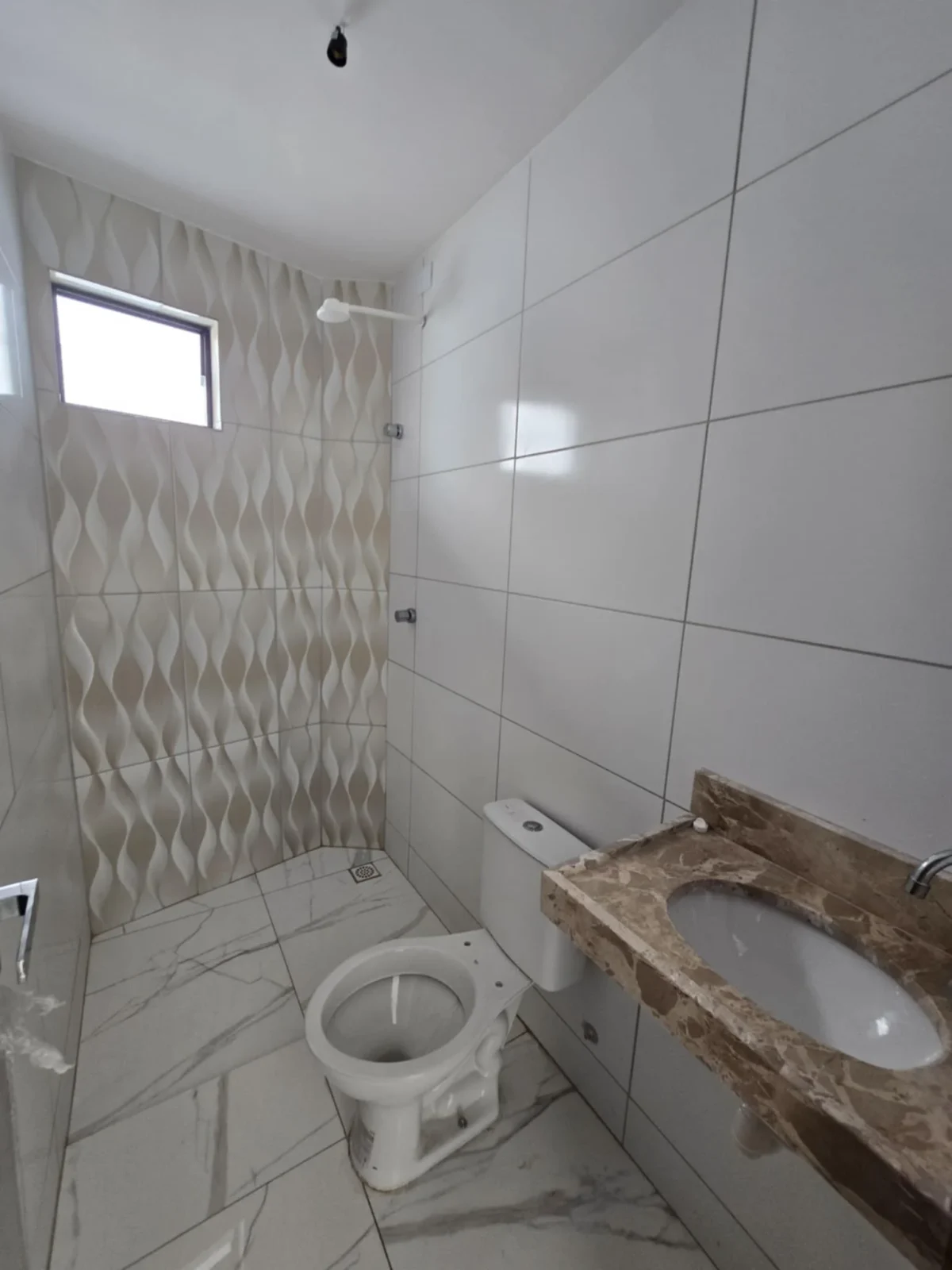 Apartamento Térreo e Cobertura no Cristo com 2  Quartos sendo 1 Suíte