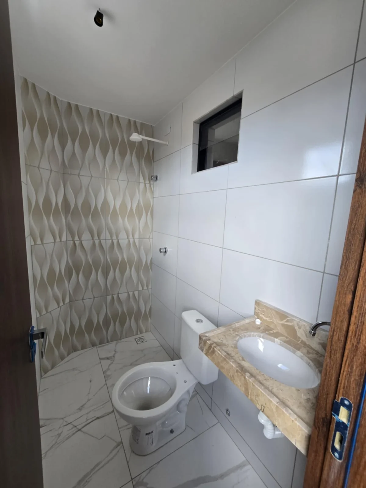 Apartamento Térreo e Cobertura no Cristo com 2  Quartos sendo 1 Suíte