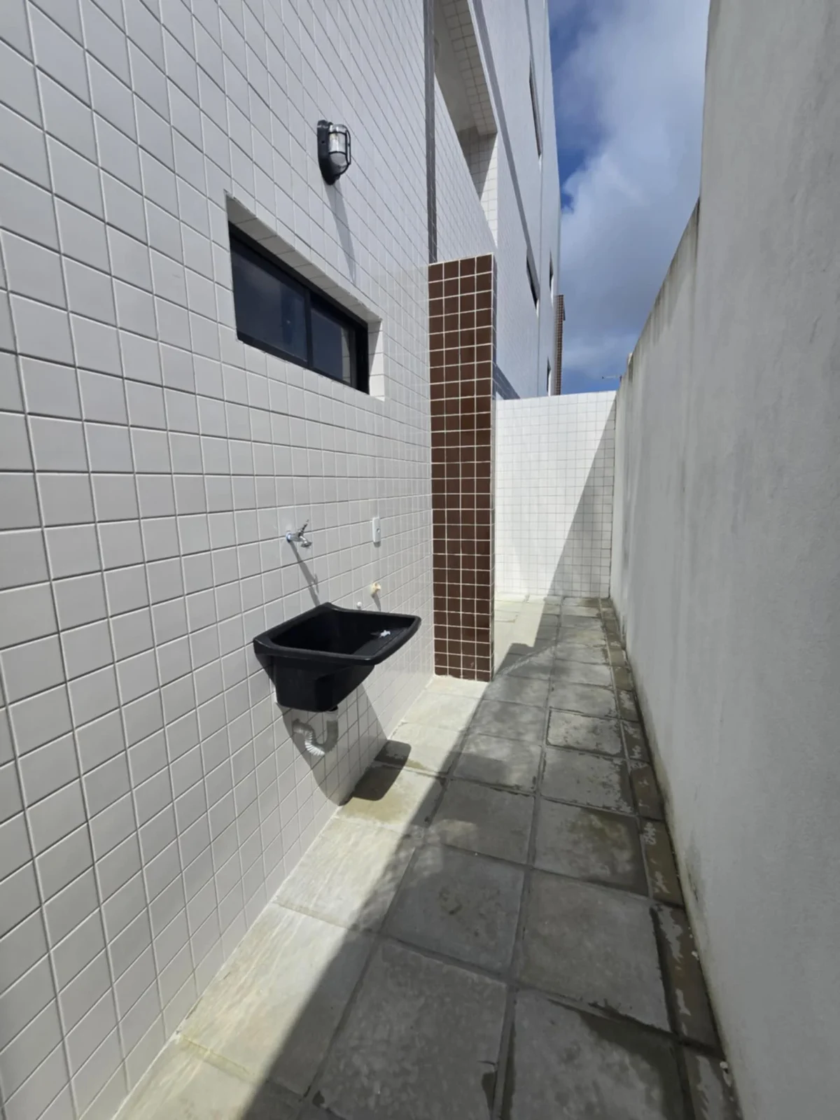 Apartamento Térreo e Cobertura no Cristo com 2  Quartos sendo 1 Suíte