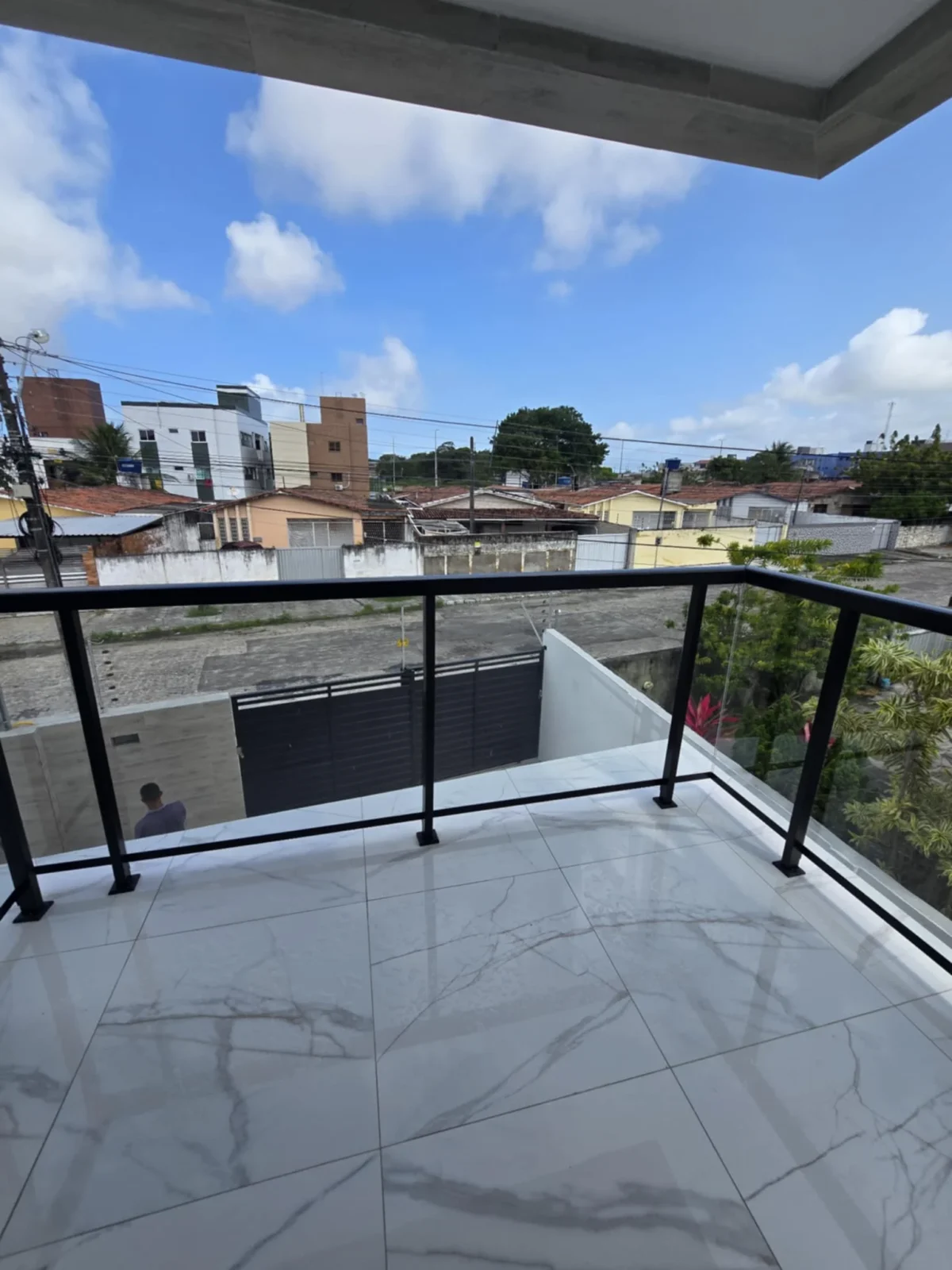 Apartamento Térreo e Cobertura no Cristo com 2  Quartos sendo 1 Suíte