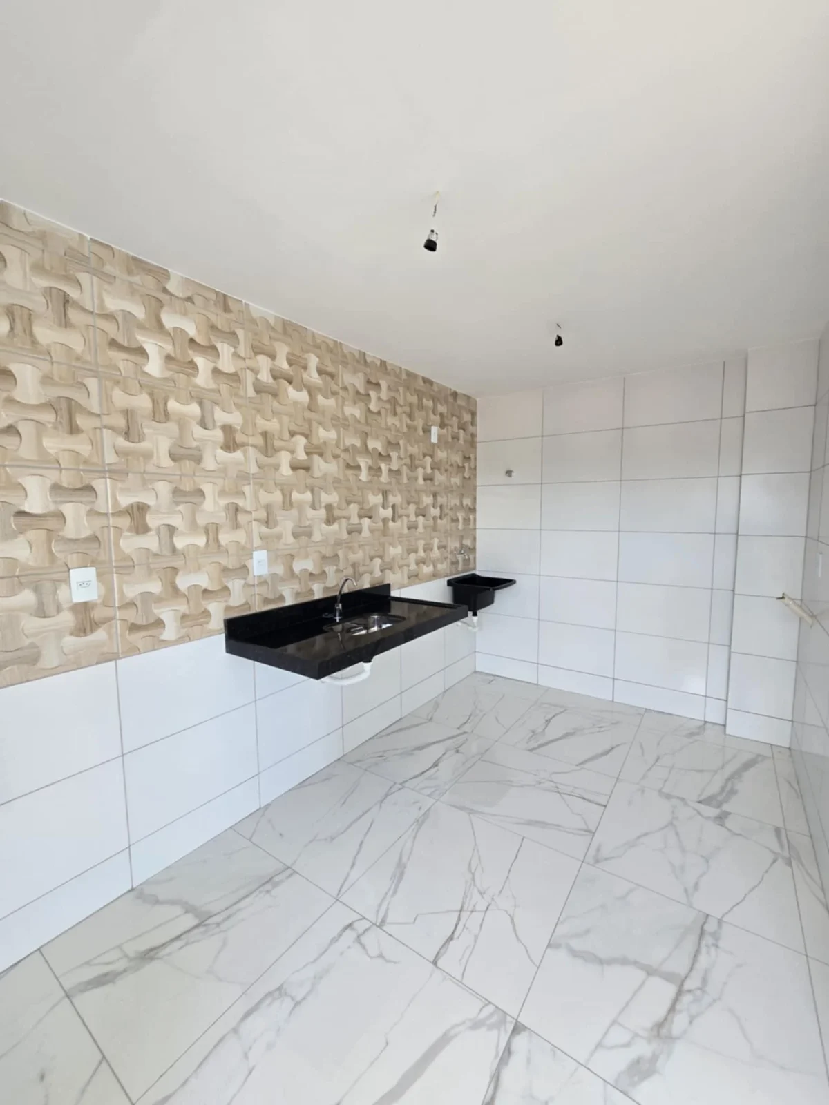 Apartamento Térreo e Cobertura no Cristo com 2  Quartos sendo 1 Suíte