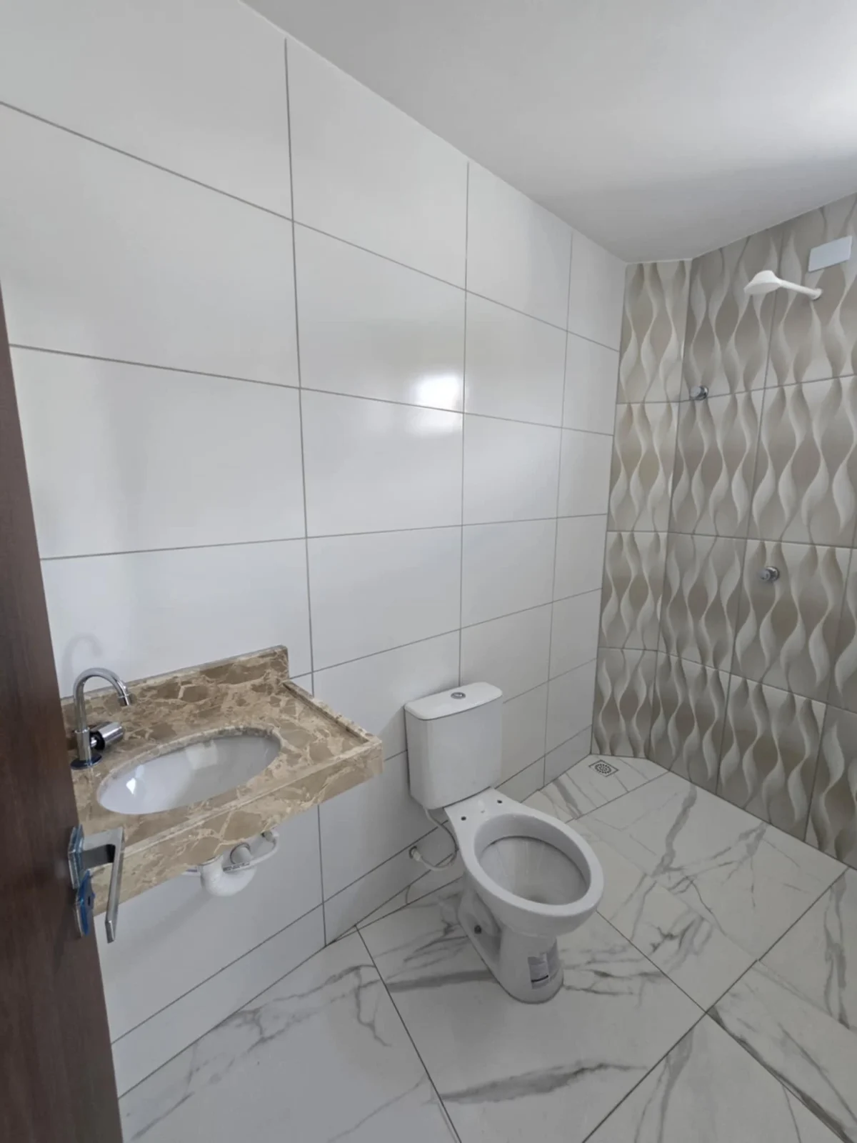 Apartamento Térreo e Cobertura no Cristo com 2  Quartos sendo 1 Suíte