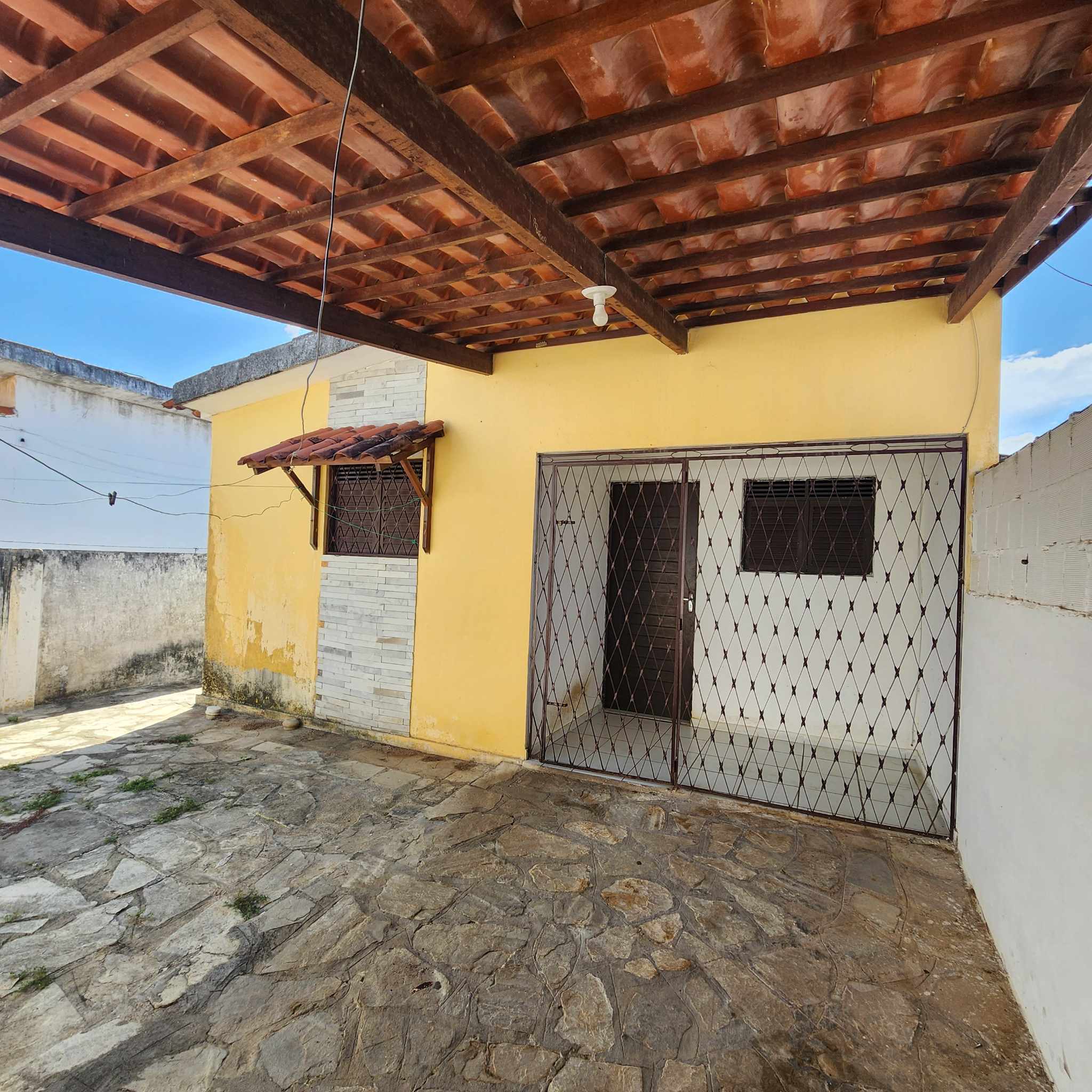 Casa no Presidente Médici/Funcionários com 2 Quartos