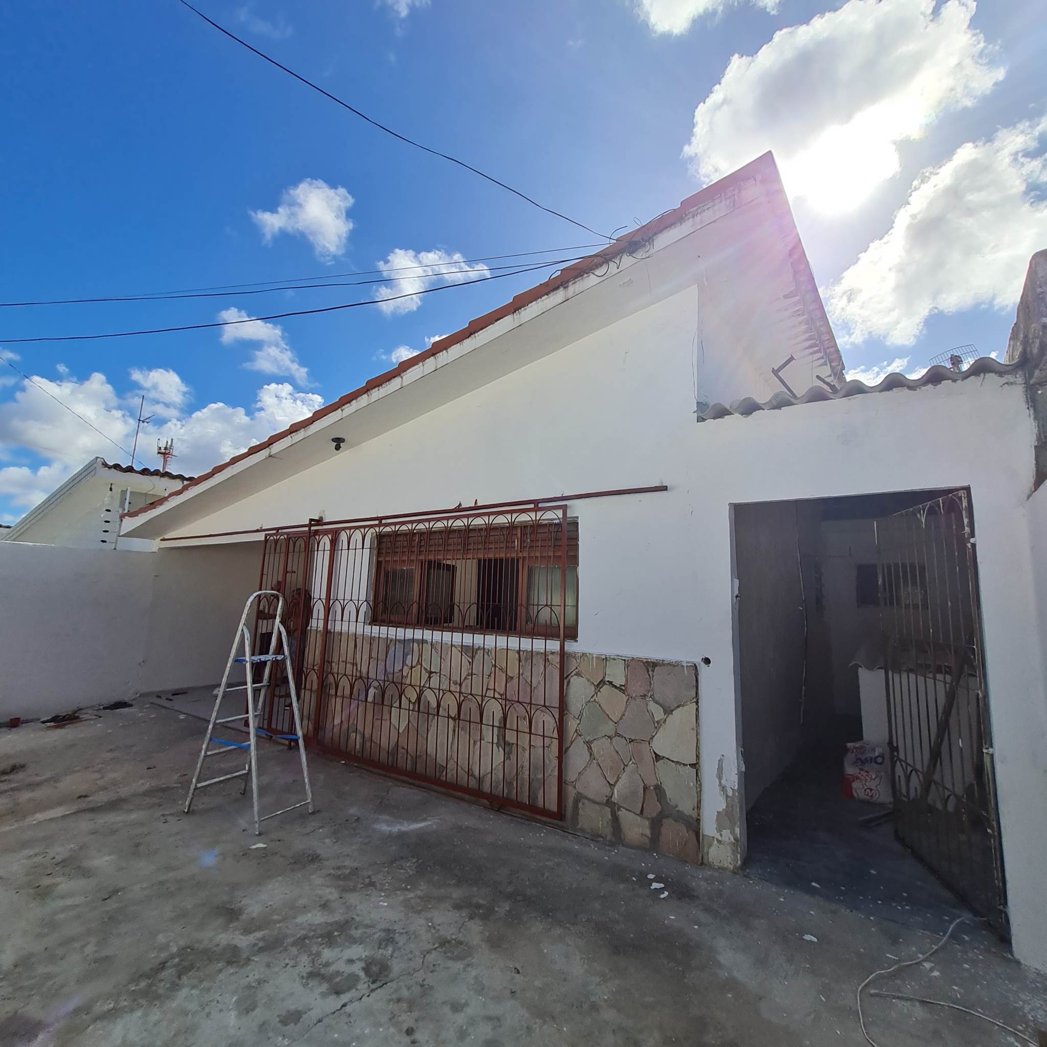 Casa no João Agripino com 3 Suítes