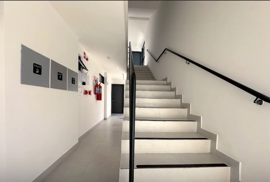 Cobertura no Jardim Cidade Universitária com 2 Quartos sendo 1 Suíte com Hidro, Piscina