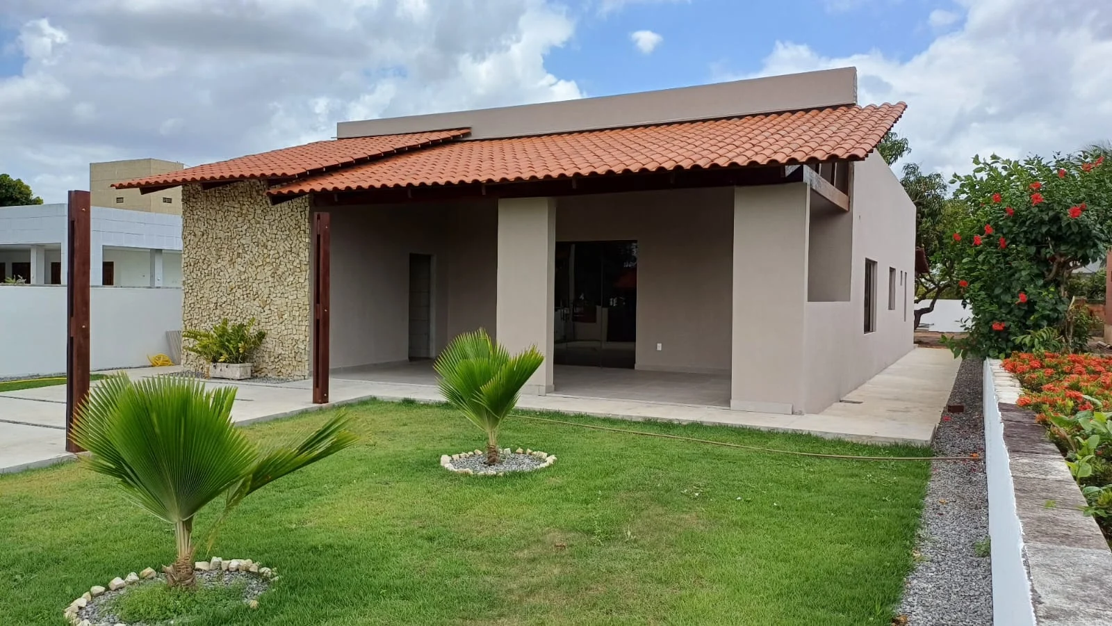 Casa no Condomínio Green Ville com 3 Quartos sendo 1 Suíte, Lazer Completo