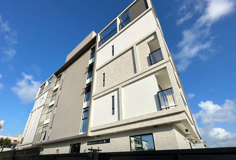 Cobertura no Jardim Cidade Universitária com 2 Quartos sendo 1 Suíte com Hidro, Piscina