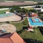 Casa no Condomínio Green Ville com 3 Quartos sendo 1 Suíte, Lazer Completo