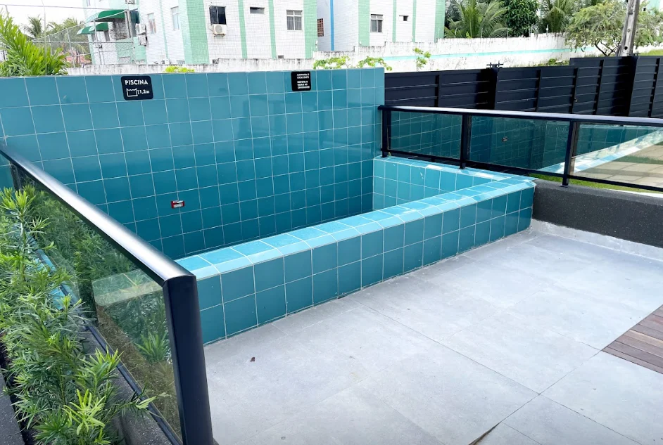 Cobertura no Jardim Cidade Universitária com 2 Quartos sendo 1 Suíte com Hidro, Piscina